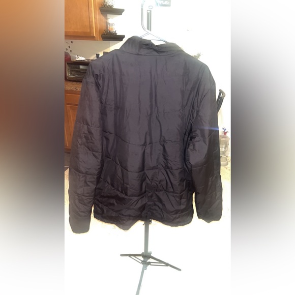 Black XL gently used north face jacket - Picture 6 of 6